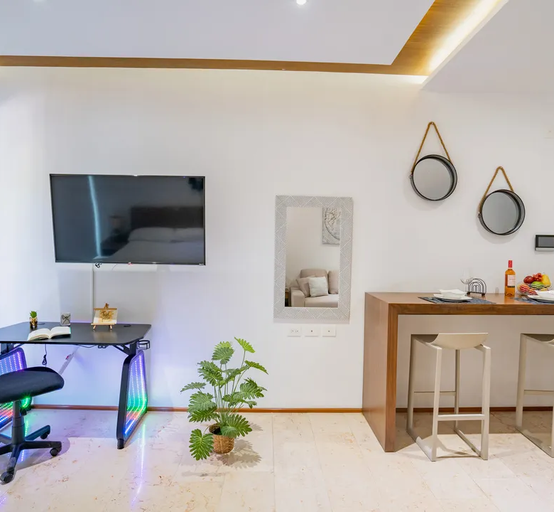 Studio Apartment in Playa del Carmen, Steps from Fifth Avenue