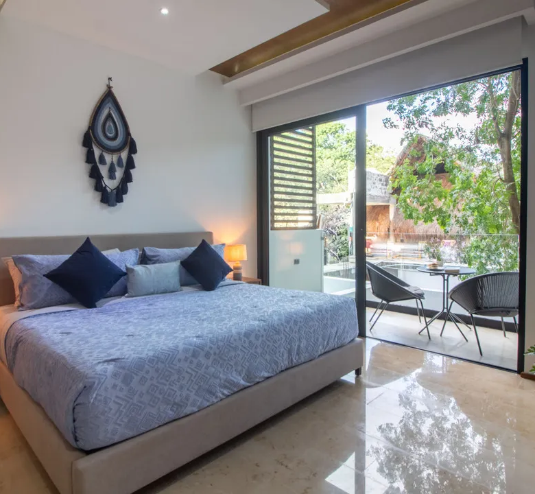 Studio Apartment in Playa del Carmen, Steps from Fifth Avenue