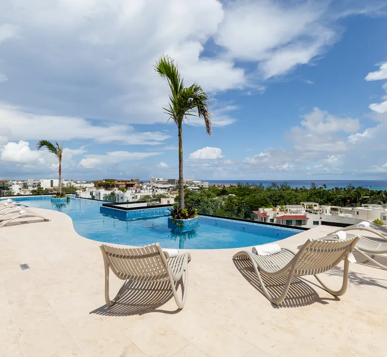 Studio Apartment in Playa del Carmen, Steps from Fifth Avenue