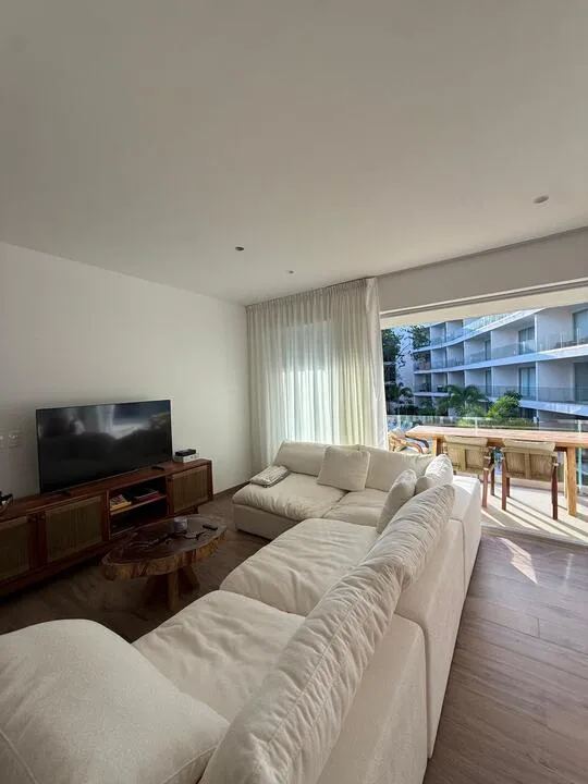The Leaf 3-Bedroom Lock-Off Corner Condo in Playacar