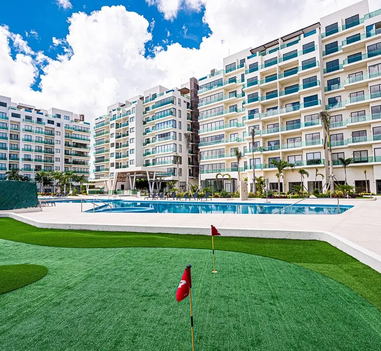 Valle Aurora 3-Bedroom Penthouse in Playa del Carmen