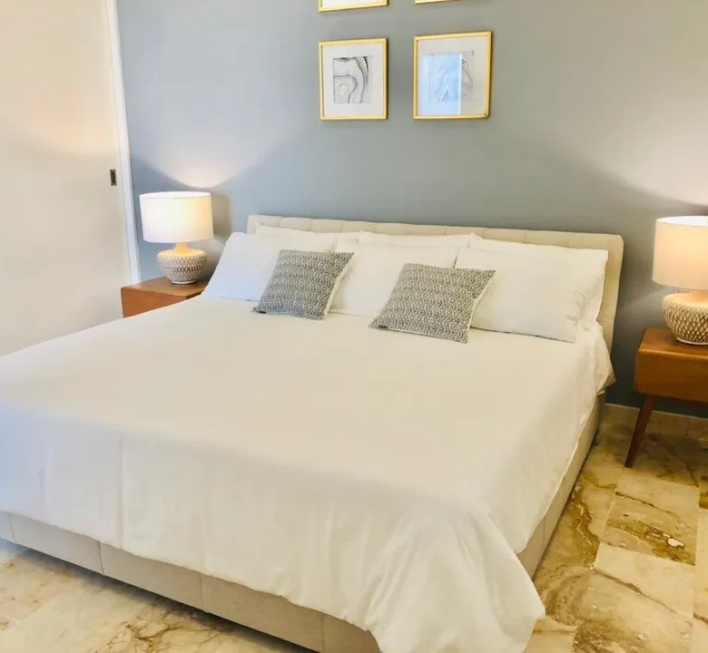 Villa Caribe: 4-Bedroom Villa in Tulum Country Club