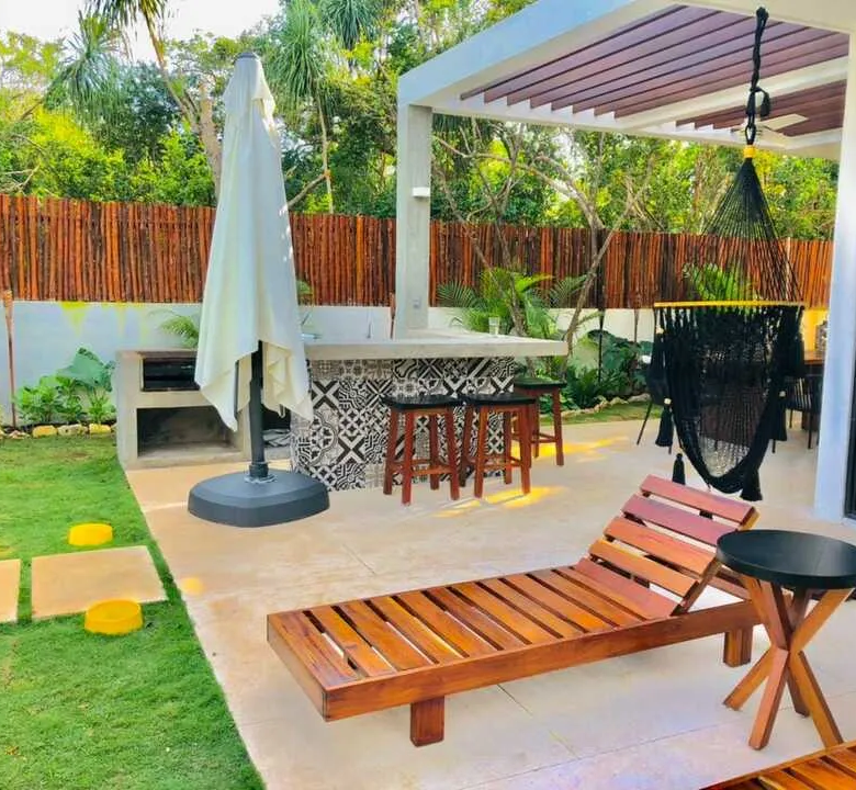 Villa Caribe: 4-Bedroom Villa in Tulum Country Club
