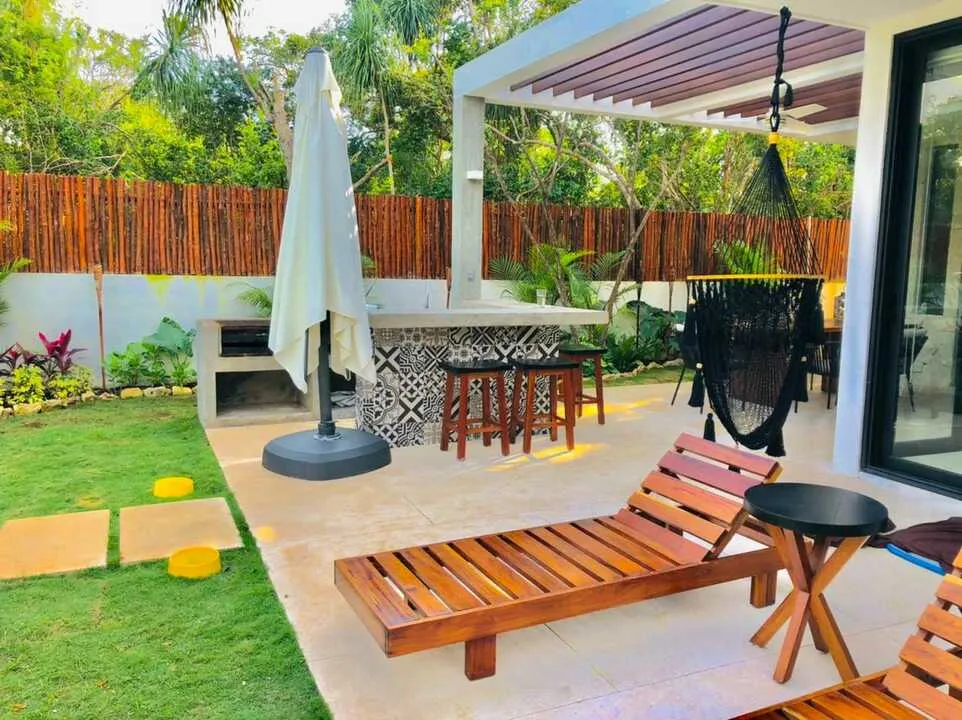 Villa Caribe: 4-Bedroom Villa in Tulum Country Club