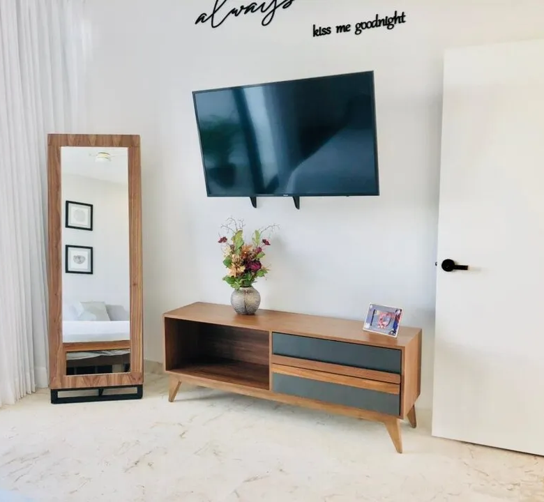 Villa Caribe: 4-Bedroom Villa in Tulum Country Club