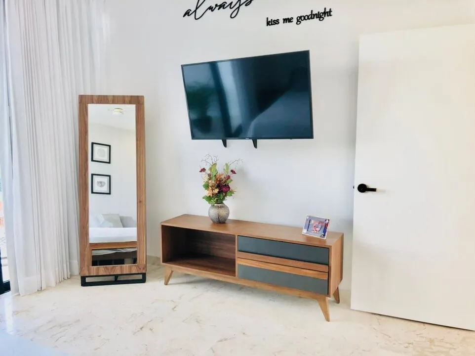 Villa Caribe: 4-Bedroom Villa in Tulum Country Club