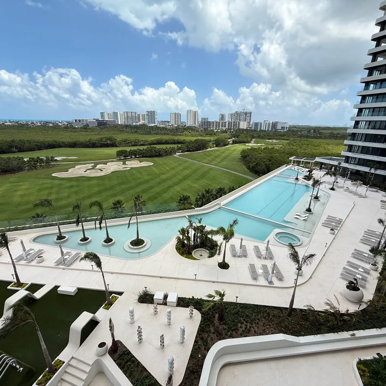 WOHA Puerto Cancún Golf-View 2 and 3 Bedroom Condos