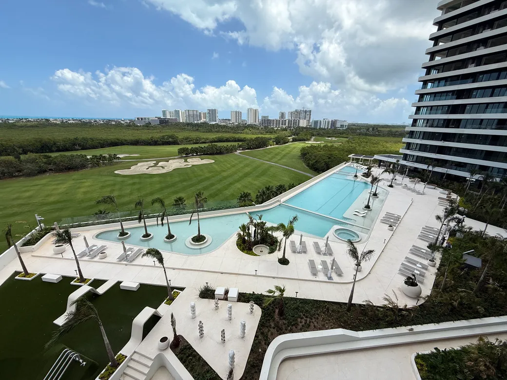 WOHA Puerto Cancún Golf-View 2 and 3 Bedroom Condos