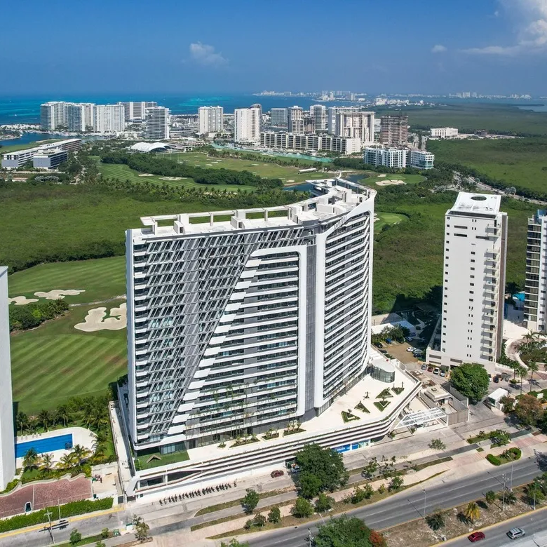 WOHA Puerto Cancún Golf-View 2 and 3 Bedroom Condos