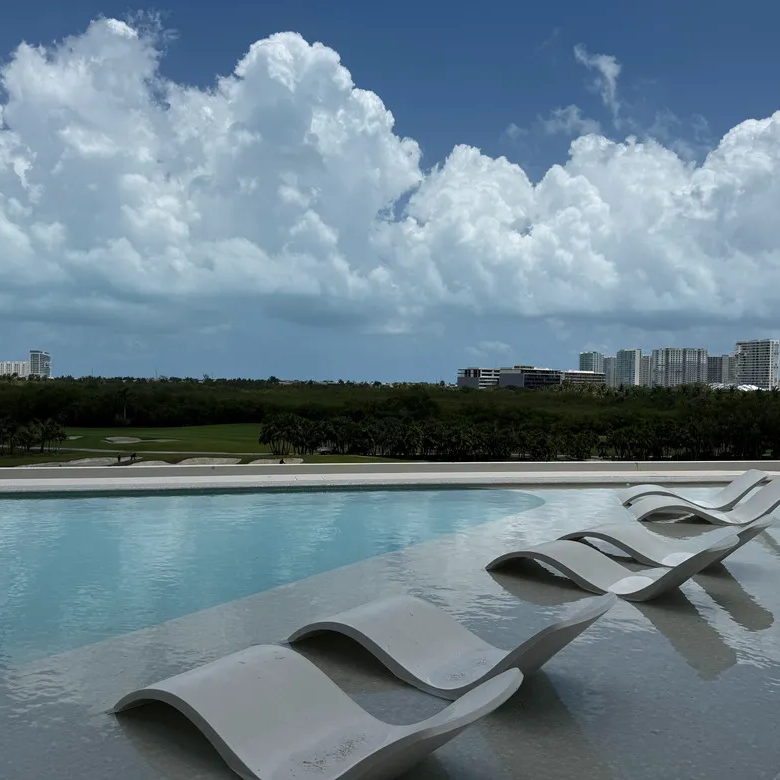 WOHA Puerto Cancún Golf-View 2 and 3 Bedroom Condos