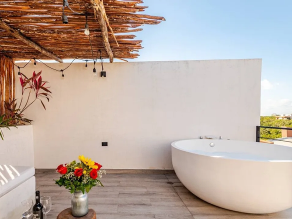 Private rooftop jacuzzi at Chaac 314