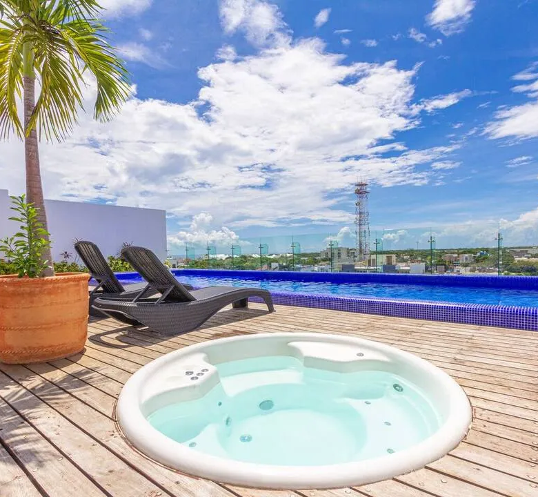 Icono Playa 106: 3-Bedroom Lock-Off Condo in Playa del Carmen