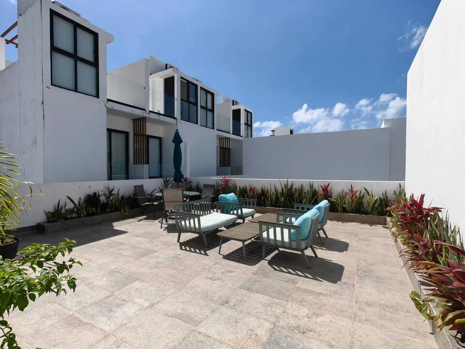 Icono Playa 106: 3-Bedroom Lock-Off Condo in Playa del Carmen