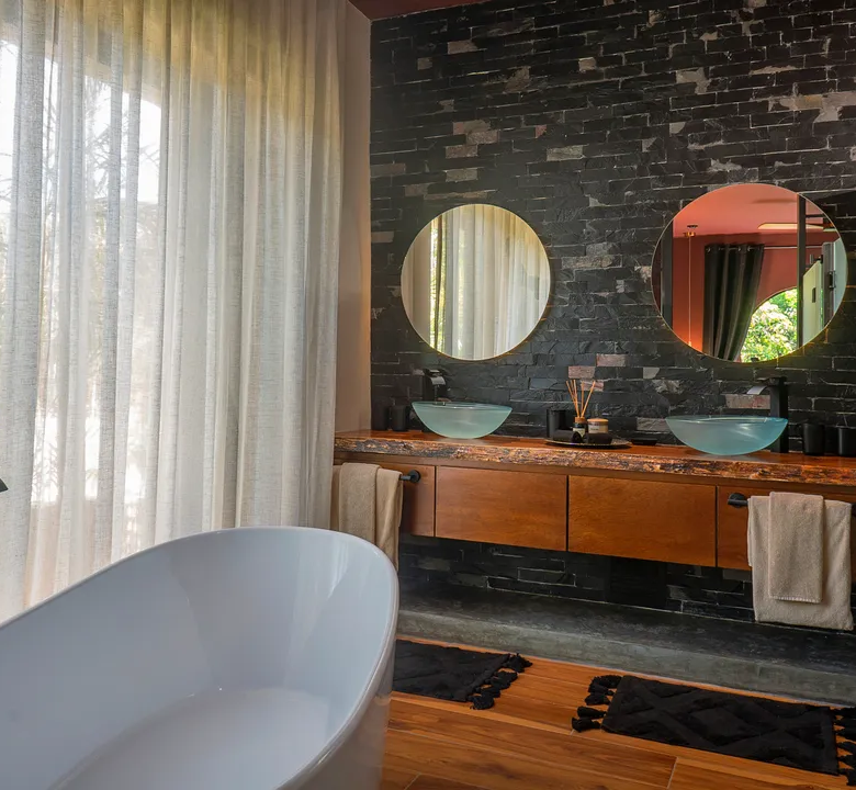 Maison Siscolino: 4-Bedroom Villa with Swim-Up Pool in Region 15, Tulum
