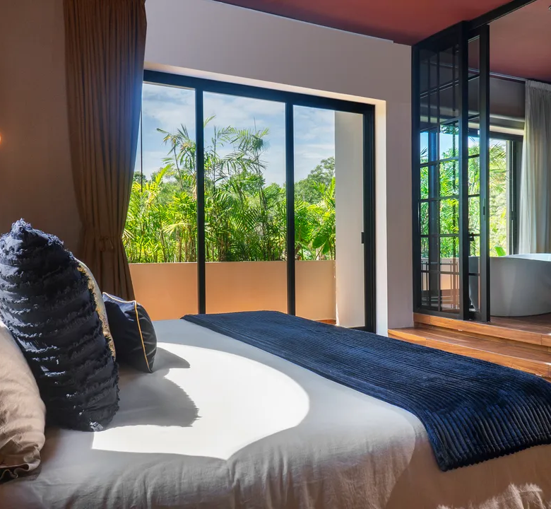 Maison Siscolino: 4-Bedroom Villa with Swim-Up Pool in Region 15, Tulum