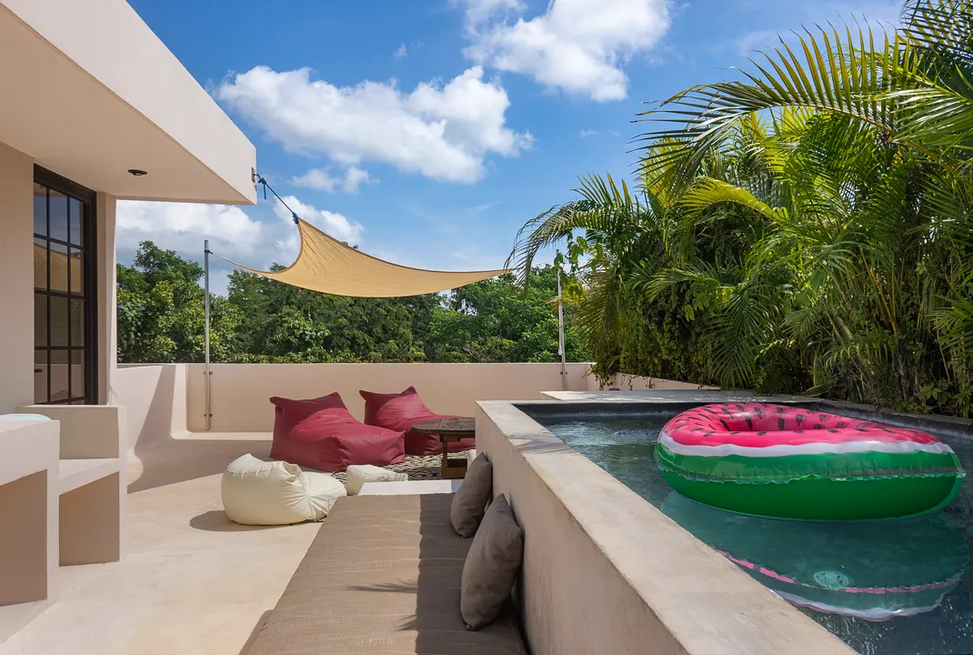 Maison Siscolino: 4-Bedroom Villa with Swim-Up Pool in Region 15, Tulum