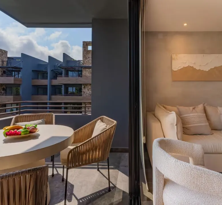 Paramar Black Aldea Zama: 2-Bedroom Condos in Tulum