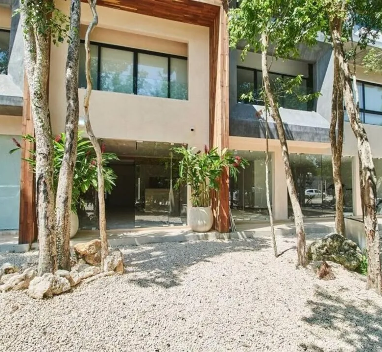 Phimai: 1-Bedroom Condo with Rooftop Pool in Aldea Zama, Tulum