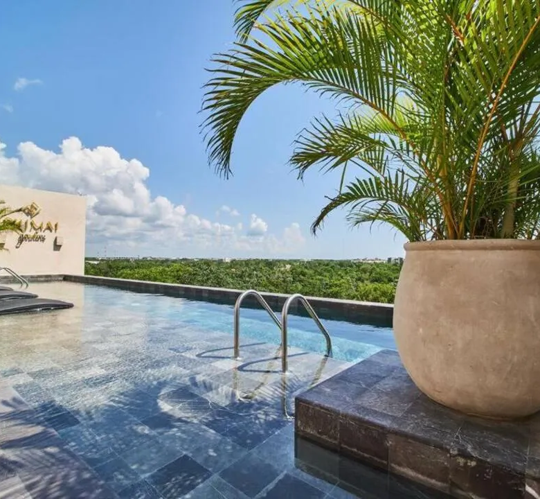Phimai: 1-Bedroom Condo with Rooftop Pool in Aldea Zama, Tulum