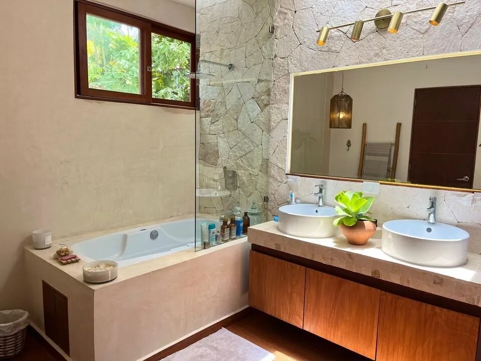 Riviera Tulum Residencial: 4-Bedroom Villa in Tulum
