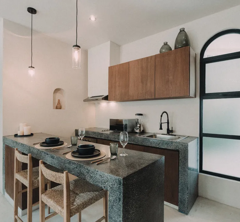 Torana Region 15, Tulum: 1-Bedroom Swim-Up Condo