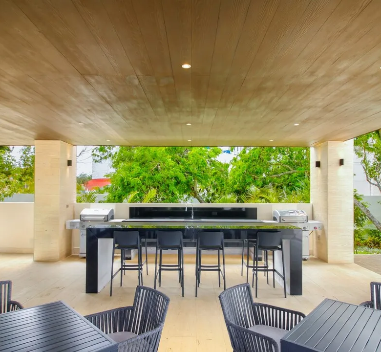 Vela Towers: 3-Bedroom Condos in Central Cancún