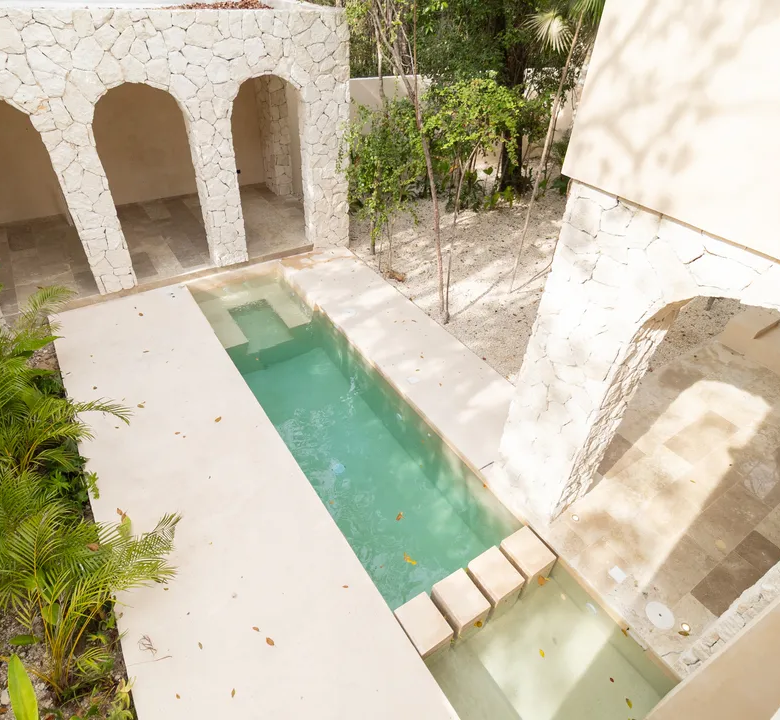 Villa Arcos: 5-Bedroom Villa with Pool and Terrace in Aldea Zama, Tulum