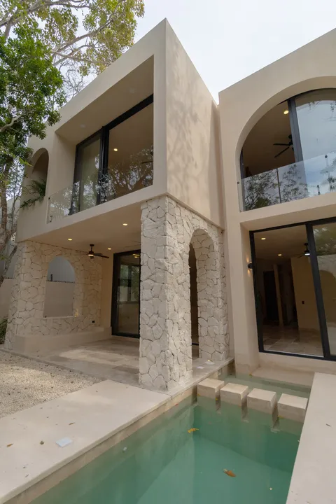 Villa Arcos: 5-Bedroom Villa with Pool and Terrace in Aldea Zama, Tulum