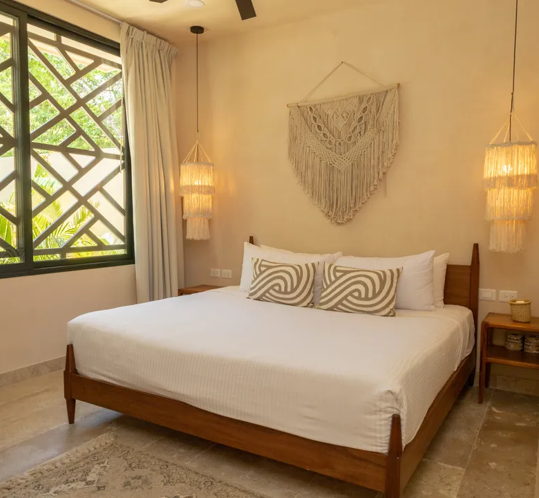 Villa Flora: 4-Bedroom Pool Villa in Aldea Zama, Tulum