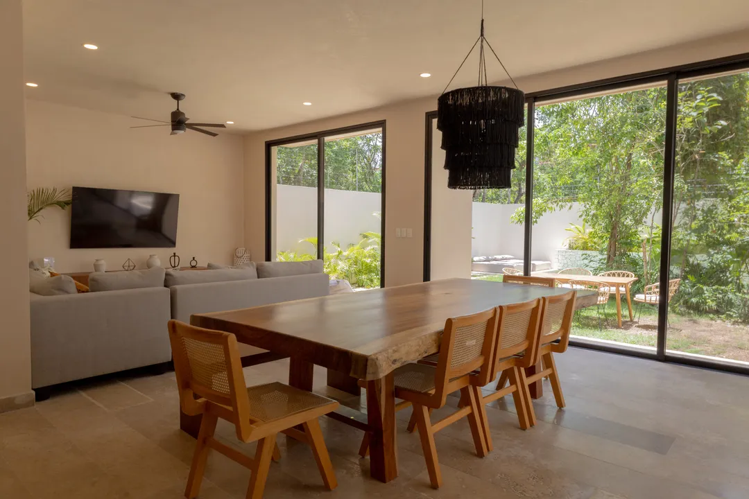 Villa Flora: 4-Bedroom Pool Villa in Aldea Zama, Tulum