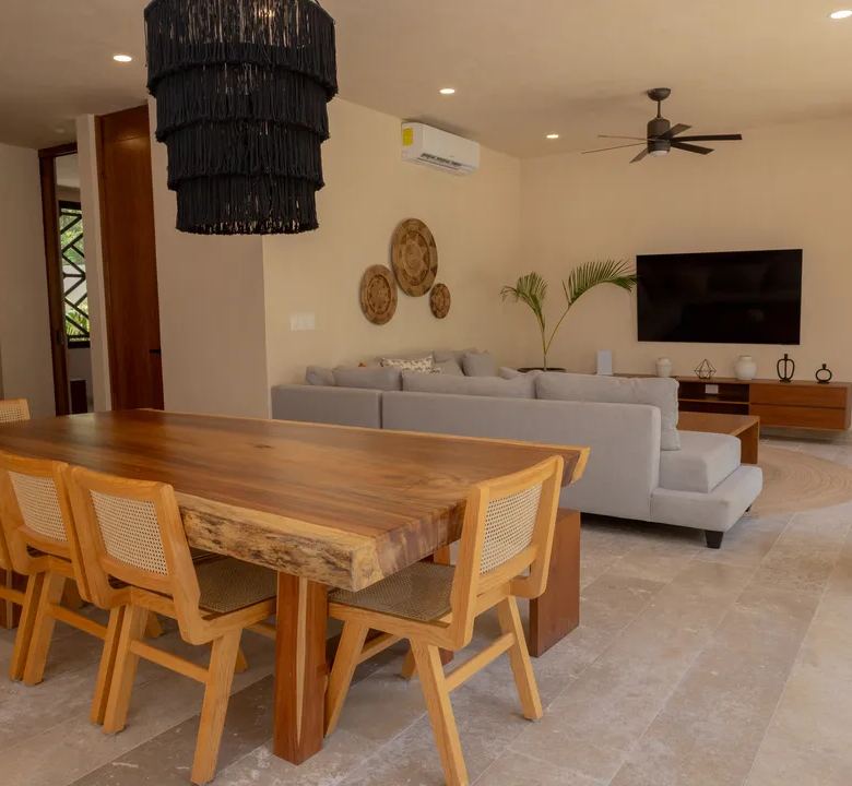 Villa Flora: 4-Bedroom Pool Villa in Aldea Zama, Tulum